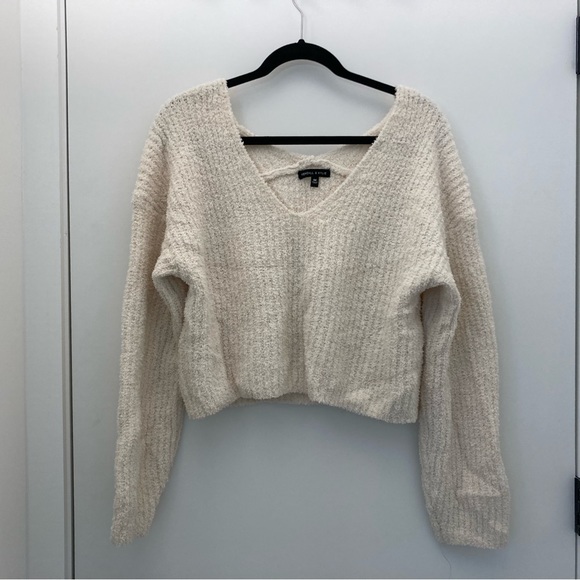 Kendall & Kylie brand soft cropped cream white sweater - Picture 1 of 4